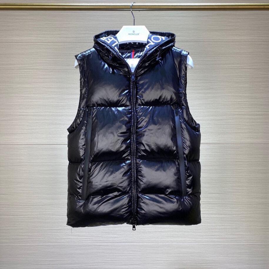 1053 | Moncler